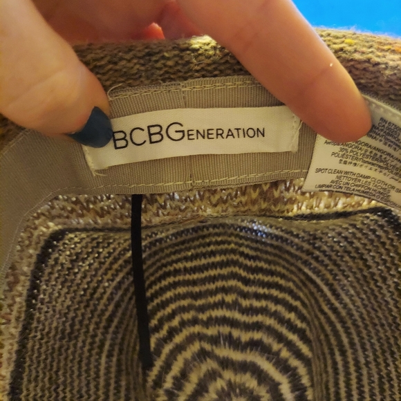 Stylish Hat - Picture 5 of 7